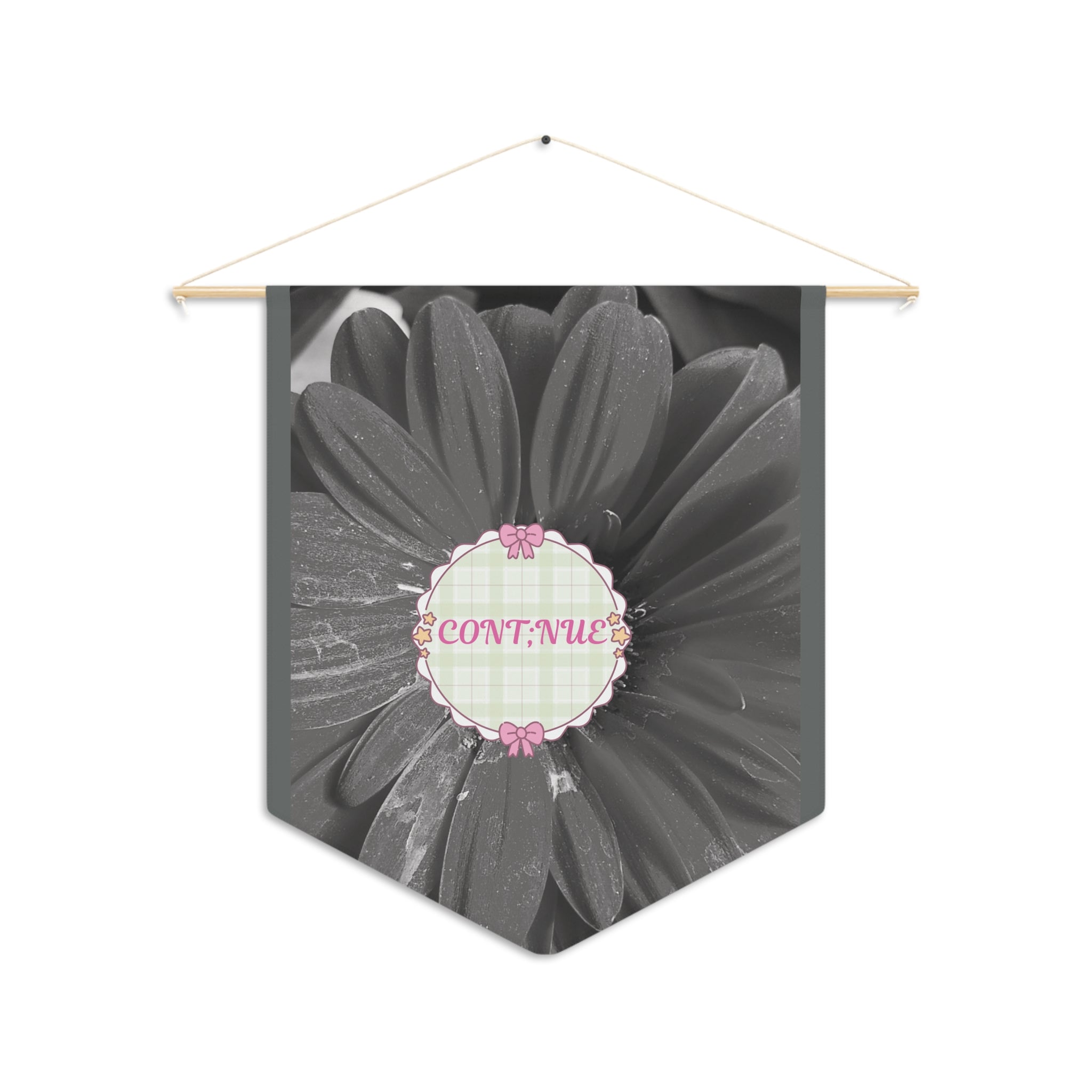 Continue Floral Pennant Wall Banner — Inspirational Black & White Daisy Decor
