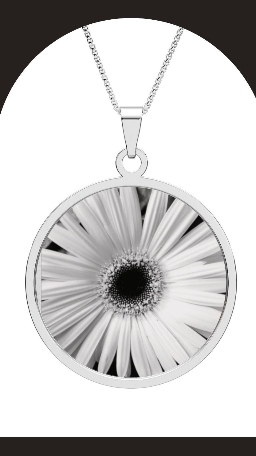 Floral Daisy Photo Necklace